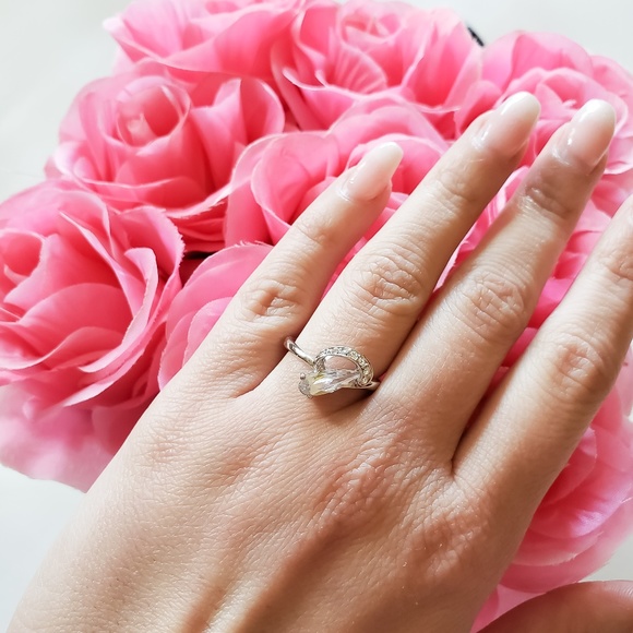 Fashion jewelry t 18k Gold plated ring - Picture 1 of 3